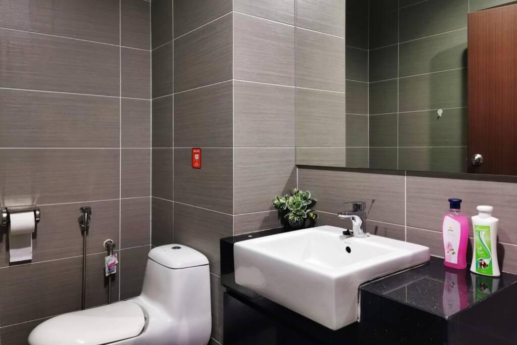Abhome "Love Suite" #Ksl D'Esplanade #Ksl City Mall #Water Theme Park #Jb Johor Bahru Dış mekan fotoğraf